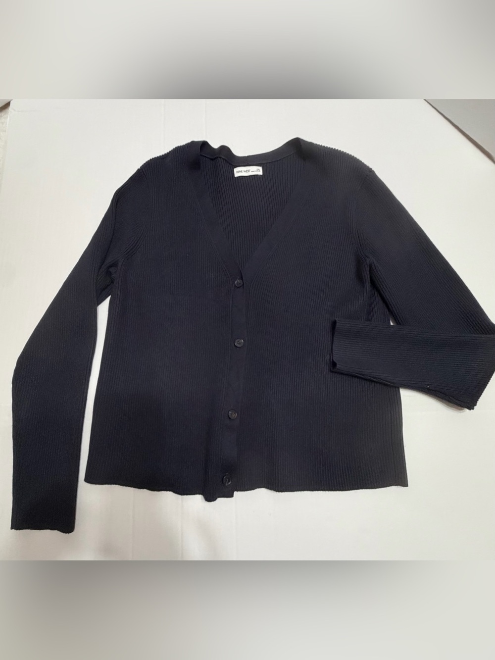 Ladies XXL
Black V-Neck Button-Front Ribbed Sweater Cardigan